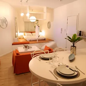 Appartement The Luxury White, Charleroi